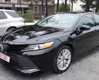 Noleggio auto Toyota Camry 2019 in Georgia, con carburante Benzina e 210 cavalli di potenza ➤ A partire da 140 GEL al giorno.