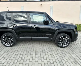 Jeep Renegade 2021 con sistema A trazione integrale, disponibile a Tbilisi.