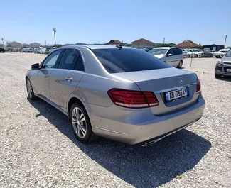 Noleggio auto Mercedes-Benz E220 2016 in Albania, con carburante Diesel e 104 cavalli di potenza ➤ A partire da 50 EUR al giorno.