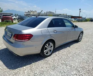 Motore Diesel da 2,2L di Mercedes-Benz E220 2016 per il noleggio a Tirana.
