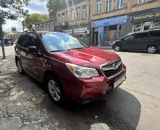 Vista frontale di un noleggio Subaru Forester a Kutaisi, Georgia ✓ Auto #14396. ✓ Cambio Automatico TM ✓ 0 recensioni.