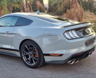 Noleggio Ford Mustang Coupe. Auto Premium, Lusso per il noleggio in Spagna ✓ Cauzione di Deposito di 2000 EUR ✓ Opzioni assicurative RCT.