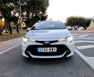 Noleggio Toyota Corolla. Auto Economica, Comfort per il noleggio in Spagna ✓ Cauzione di Deposito di 300 EUR ✓ Opzioni assicurative RCT.