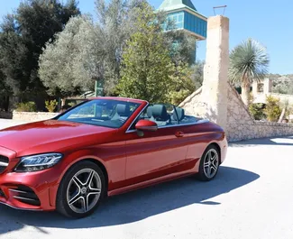 Noleggio Mercedes-Benz C200 Cabrio. Auto Comfort, Premium, Cabrio per il noleggio in Spagna ✓ Cauzione di Deposito di 1500 EUR ✓ Opzioni assicurative RCT.