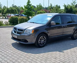 Noleggio auto Dodge Grand Caravan 2016 in Georgia, con carburante Benzina e 283 cavalli di potenza ➤ A partire da 110 GEL al giorno.