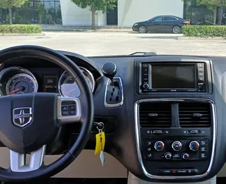 Noleggio Dodge Grand Caravan. Auto Comfort, Monovolume per il noleggio in Georgia ✓ Cauzione di Senza deposito ✓ Opzioni assicurative RCT, CDW.