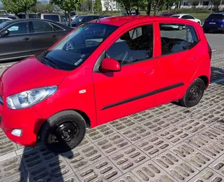 Noleggio Hyundai i10. Auto Economica per il noleggio in Bulgaria ✓ Cauzione di Deposito di 100 EUR ✓ Opzioni assicurative RCT, CDW, SCDW, FDW, Furto, All'estero, Giovane, Senza deposito.