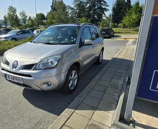 Renault Koleos 2011 disponibile per il noleggio a Burgas, con limite di chilometraggio di 200 km/giorno.
