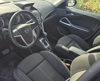 Motore Diesel da 2,0L di Opel Zafira 2018 per il noleggio a Burgas.