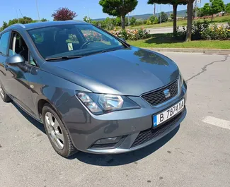 SEAT Ibiza SW 2018 disponibile per il noleggio a Burgas, con limite di chilometraggio di 200 km/giorno.