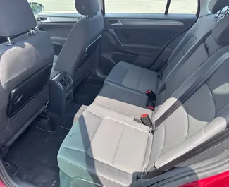 Motore Diesel da 1,2L di Volkswagen Golf Sportsvan 2021 per il noleggio a Burgas.