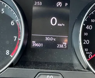 Noleggio Volkswagen Golf Sportsvan. Auto Comfort, Monovolume per il noleggio in Bulgaria ✓ Cauzione di Deposito di 100 EUR ✓ Opzioni assicurative RCT, CDW, SCDW, FDW, Furto, All'estero, Giovane, Senza deposito.