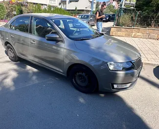 Motore Benzina da 1,2L di Skoda Rapid 2018 per il noleggio a Burgas.