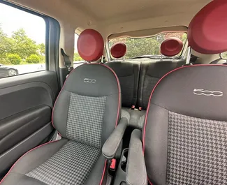 Fiat 500 2020 disponibile per il noleggio a Tbilisi, con limite di chilometraggio di 300 km/giorno.