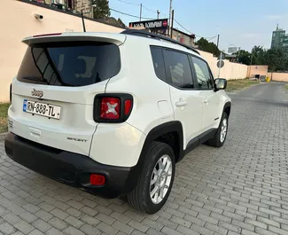 Jeep Renegade 2019 con sistema A trazione anteriore, disponibile a Tbilisi.
