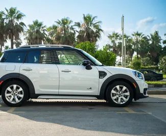 Noleggio Mini Countryman Cooper. Auto Comfort, Premium, Crossover per il noleggio in Georgia ✓ Cauzione di Deposito di 100 GEL ✓ Opzioni assicurative RCT, Furto.