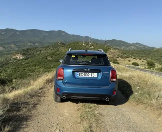 Noleggio Mini Countryman Cooper S. Auto Comfort, Premium, Crossover per il noleggio in Georgia ✓ Cauzione di Deposito di 100 GEL ✓ Opzioni assicurative RCT, CDW.