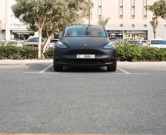 Noleggio auto Tesla Model Y – Long Range #14517 Automatico a Dubai, dotata di motore L ➤ Da Lasha negli Emirati Arabi Uniti.