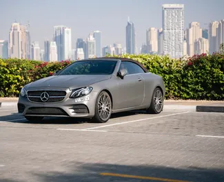 Noleggio Mercedes-Benz E-Class Cabrio. Auto Premium, Cabrio per il noleggio negli Emirati Arabi Uniti ✓ Cauzione di Senza deposito ✓ Opzioni assicurative RCT.