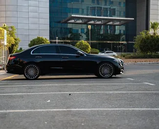 Noleggio auto Mercedes-Benz C200 2024 negli Emirati Arabi Uniti, con carburante Benzina e 280 cavalli di potenza ➤ A partire da 456 AED al giorno.