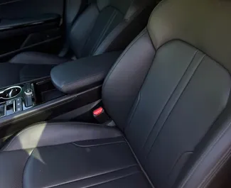 Motore Benzina da 1,8L di Kia K5 2024 per il noleggio a Dubai.