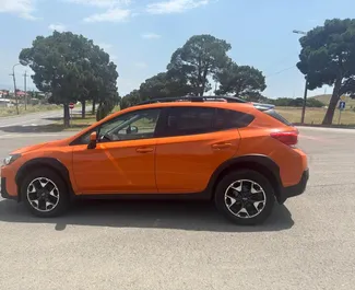 Interni di Subaru Crosstrek in affitto in Georgia. Un'ottima auto da 5 posti con cambio Automatico.