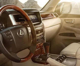 Noleggio auto Lexus LX570 2014 in Azerbaigian, con carburante Benzina e 383 cavalli di potenza ➤ A partire da 110 AZN al giorno.