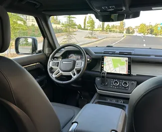 Noleggio Land Rover Defender. Auto Comfort, Premium, SUV per il noleggio in Azerbaigian ✓ Cauzione di Deposito di 500 AZN ✓ Opzioni assicurative RCT, CDW, Furto.