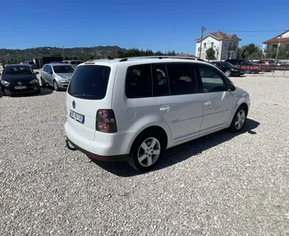Noleggio auto Volkswagen Touran 2010 in Albania, con carburante Diesel e  cavalli di potenza ➤ A partire da 50 EUR al giorno.
