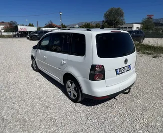 Motore Diesel da 2,0L di Volkswagen Touran 2010 per il noleggio a Tirana.