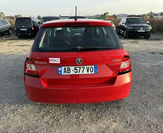 Noleggio Skoda Fabia. Auto Economica per il noleggio in Albania ✓ Cauzione di Deposito di 200 EUR ✓ Opzioni assicurative RCT, CDW, SCDW, FDW, Furto, All'estero.