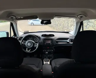 Motore Benzina da 2,4L di Jeep Renegade 2021 per il noleggio a Tbilisi.