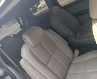 Noleggio Kia Carnival. Auto Comfort, Crossover, Monovolume per il noleggio in Azerbaigian ✓ Cauzione di Deposito di 300 AZN ✓ Opzioni assicurative RCT, CDW, Furto.