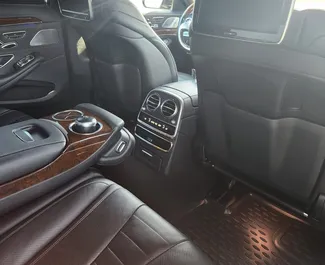 Motore Benzina da 3,0L di Mercedes-Benz S-Class 2018 per il noleggio a Baku.