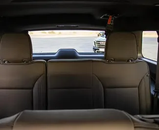 Noleggio auto GMC Yukon #5986 Automatico a Dubai, dotata di motore 5,7L ➤ Da Abbas negli Emirati Arabi Uniti.