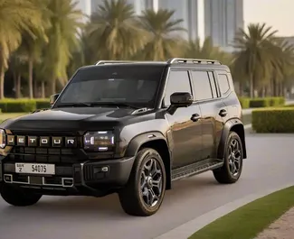 Interni di Jetour T2 in affitto negli Emirati Arabi Uniti. Un'ottima auto da 7 posti con cambio Automatico.