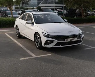 Noleggio auto Hyundai Elantra 2025 negli Emirati Arabi Uniti, con carburante Benzina e 160 cavalli di potenza ➤ A partire da 156 AED al giorno.