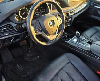 Motore Benzina da 3,0L di BMW X5 2017 per il noleggio a Tirana.