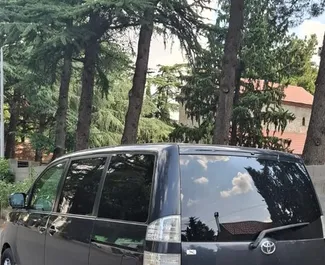 Noleggio auto Toyota Noah #14796 Automatico a Tbilisi, dotata di motore 2,0L ➤ Da Lasha in Georgia.