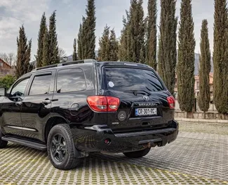 Noleggio Toyota Sequoia I. Auto Comfort, Premium, SUV per il noleggio in Georgia ✓ Cauzione di Deposito di 350 GEL ✓ Opzioni assicurative RCT, CDW.