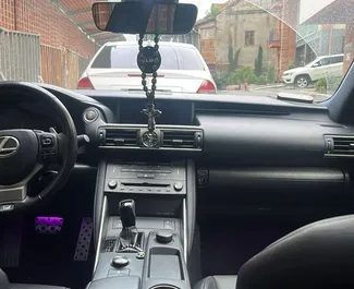 Motore Benzina da 2,0L di Lexus IS300 2019 per il noleggio a Tbilisi.