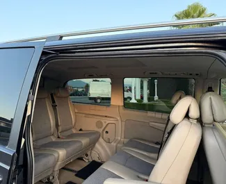 Noleggio auto Mercedes-Benz Vito 2012 in Albania, con carburante Diesel e  cavalli di potenza ➤ A partire da 65 EUR al giorno.
