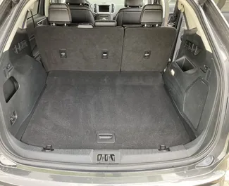 Ford Edge 2021 disponibile per il noleggio a Minsk, con limite di chilometraggio di 300 km/giorno.