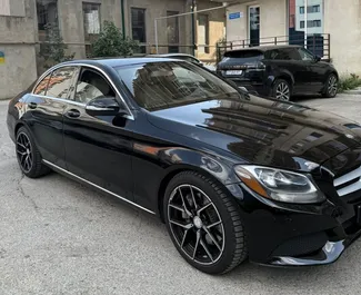 Vista frontale di un noleggio Mercedes-Benz C350 a Tbilisi, Georgia ✓ Auto #14829. ✓ Cambio Automatico TM ✓ 0 recensioni.