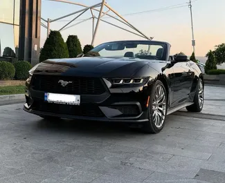 Noleggio Ford Mustang Cabrio. Auto Premium, Lusso, Cabrio per il noleggio in Georgia ✓ Cauzione di Deposito di 950 GEL ✓ Opzioni assicurative RCT, FDW.
