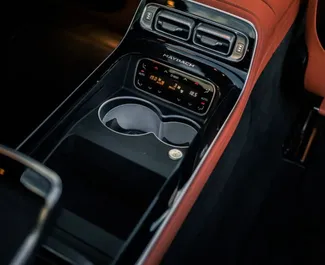 Mercedes-Benz S-Class Maybach 2024 disponibile per il noleggio a Tbilisi, con limite di chilometraggio di 150 km/giorno.