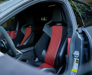 BMW M850i XDRIVE 2023 disponibile per il noleggio a Tbilisi, con limite di chilometraggio di 150 km/giorno.