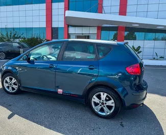 SEAT Altea 2010 disponibile per il noleggio a Tirana, con limite di chilometraggio di illimitato.