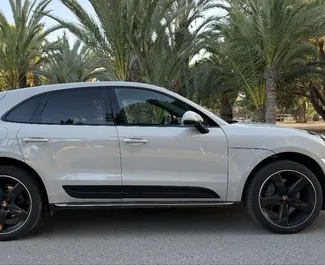 Noleggio Porsche Macan S. Auto Comfort, Premium, SUV, Crossover per il noleggio in Spagna ✓ Cauzione di Deposito di 2000 EUR ✓ Opzioni assicurative RCT.