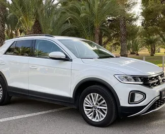 Noleggio auto Volkswagen T-Roc #14990 Automatico ad Alicante, dotata di motore 1,5L ➤ Da Yevheniia in Spagna.